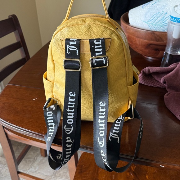 Juicy 💛 Backpack - Picture 5 of 10